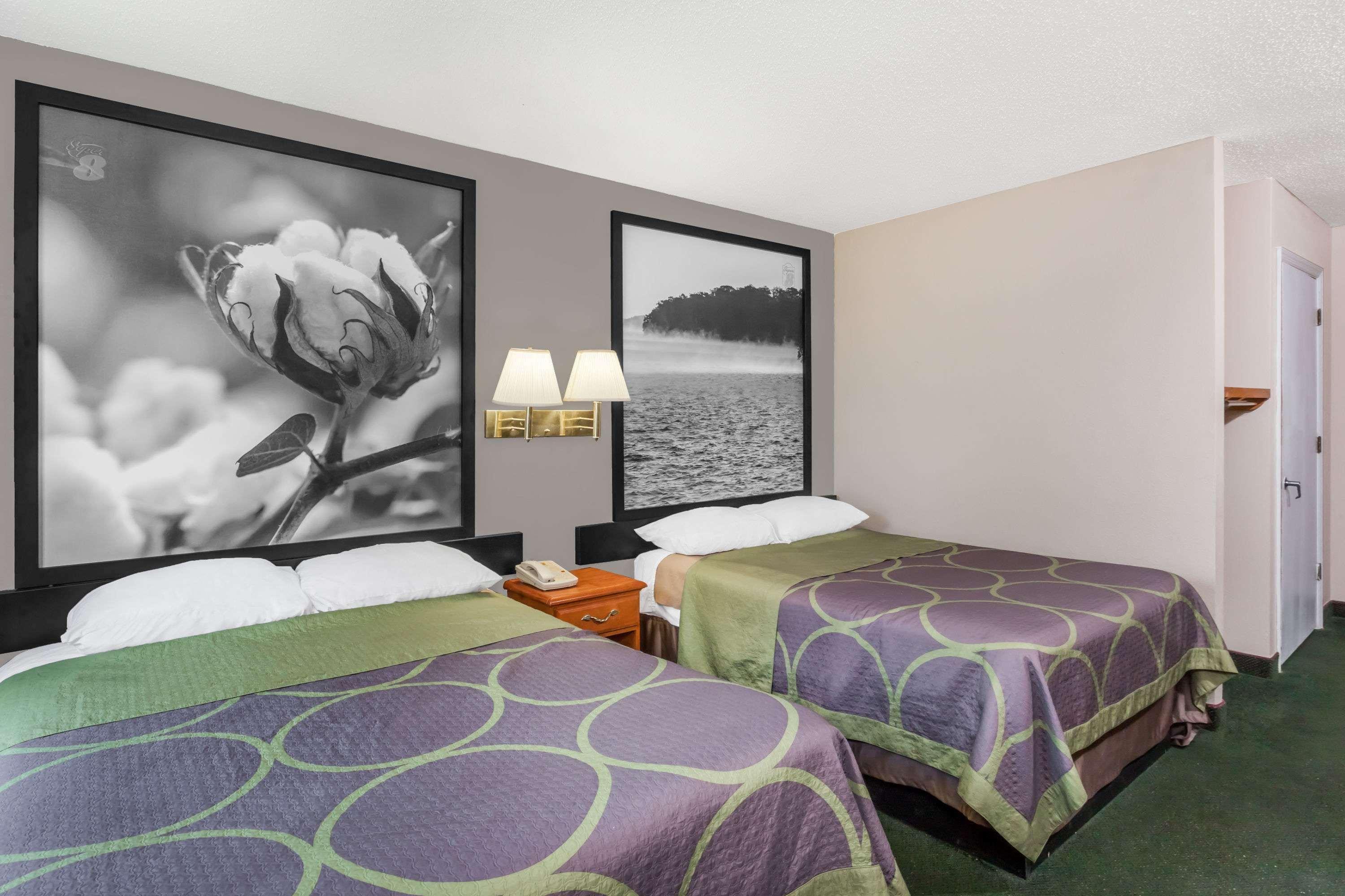 Super 8 By Wyndham Athens Hotel Buitenkant foto